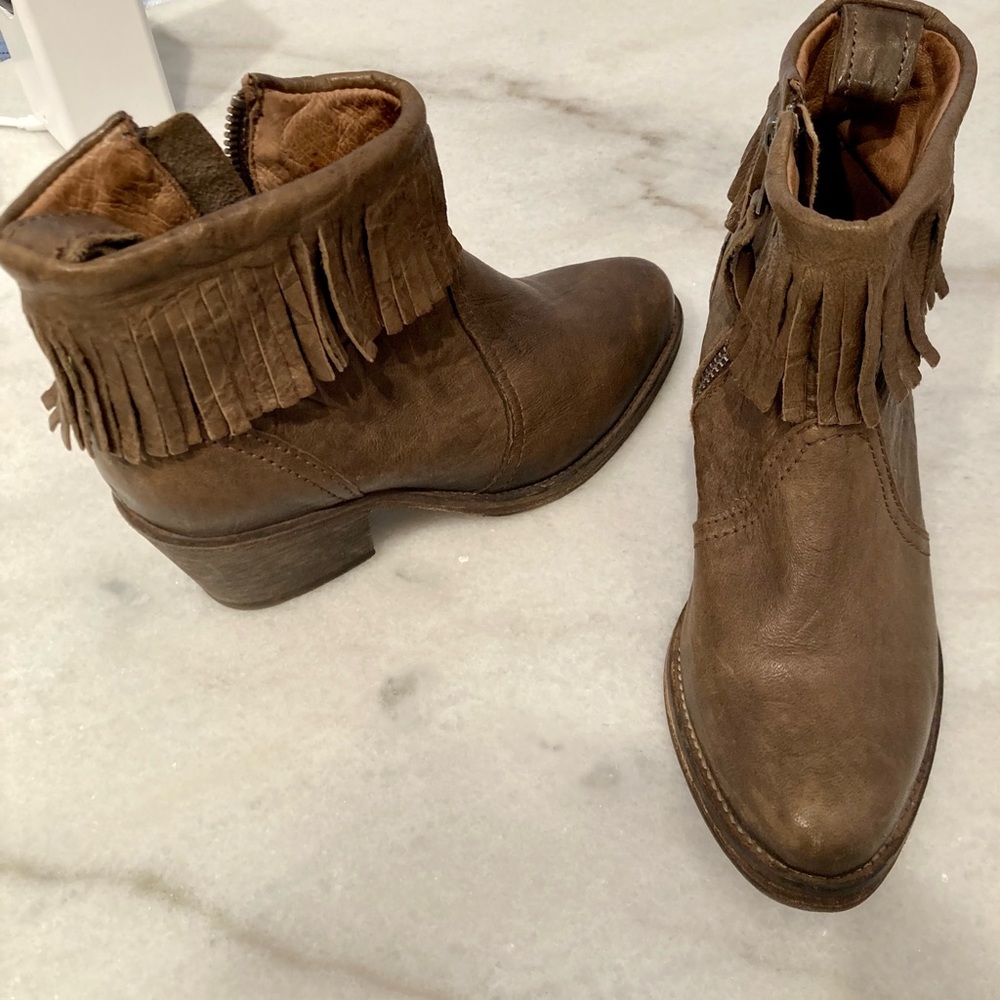 All Saints Cuban Fringed Leather Ankle Booties - Picture 10 of 16